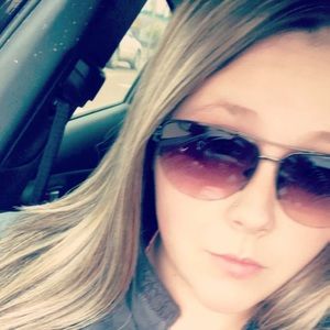 Meet your Posher, Heidi